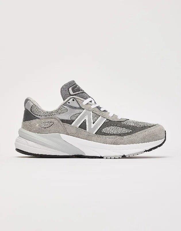 New Balance 990v6