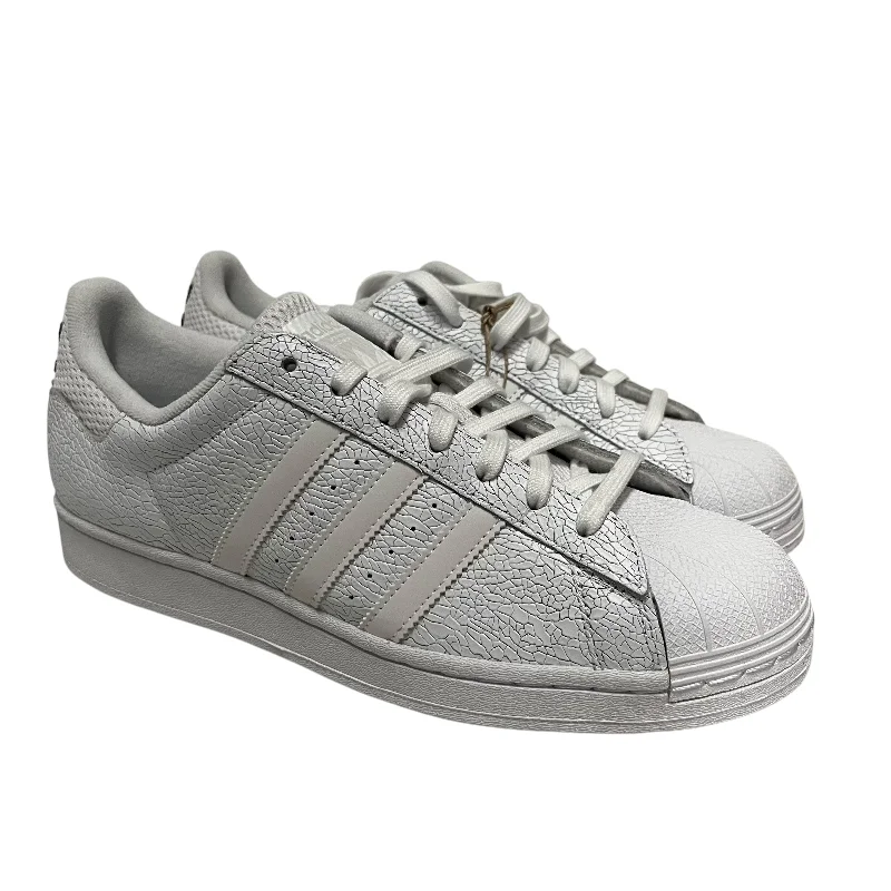 adidas/Low-Sneakers/US 9.5/WHT/Vitoria