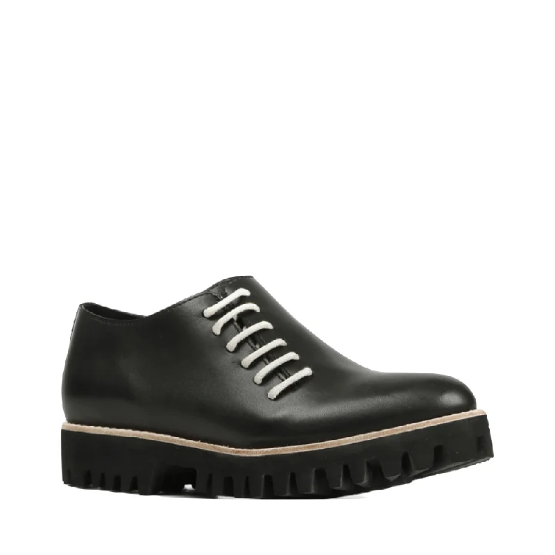 ALL BLACK Footwear Side Cord Inside Zip Shoes in Black/Ivory